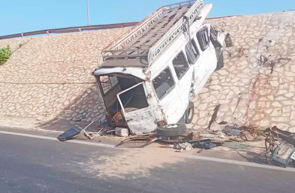 Un car “Ndiaga-Ndiaye” se renverse près du Technopole, 30 blessés dont 7 graves