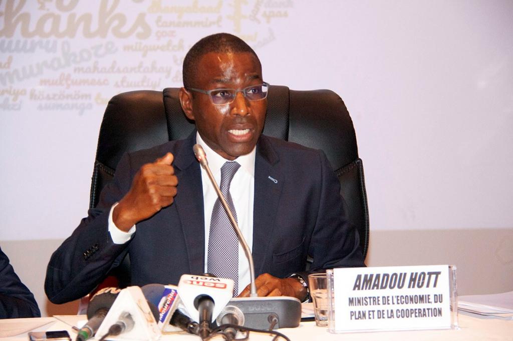 Amadou Hott , Ministre de l\'économie : «Les entreprises publiques devront être gérées comme dans le privé…»